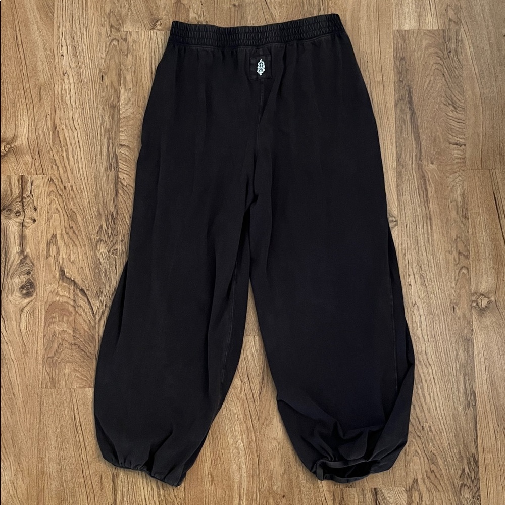 NWOT Free People Movement Hot Shot Crossover Pants - Picture 8 of 10
